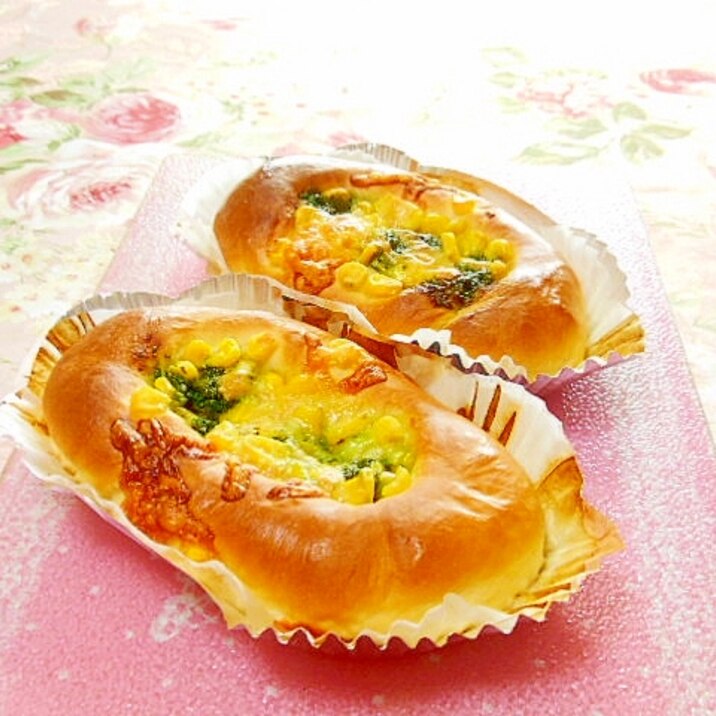 基本のパン生地de コーンとバジルペーストのパン レシピ 作り方 By 小太郎1212 楽天レシピ 基本のパン生地de コーンとバジルペーストのパン レシピ 作り方 By 小太郎1212 楽天レシピ